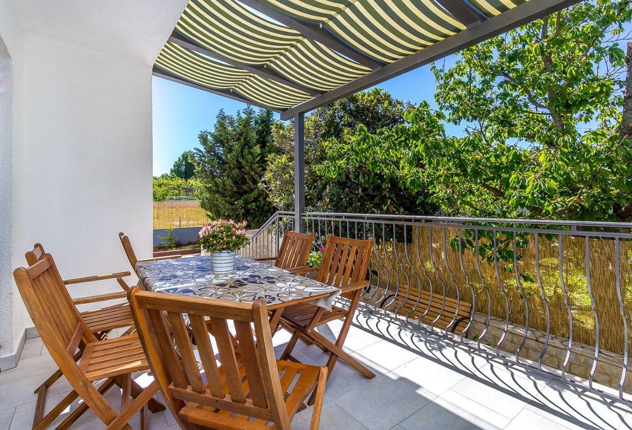 Neu Renovierte Mit Klima, Wlan, Terrasse Und Grill