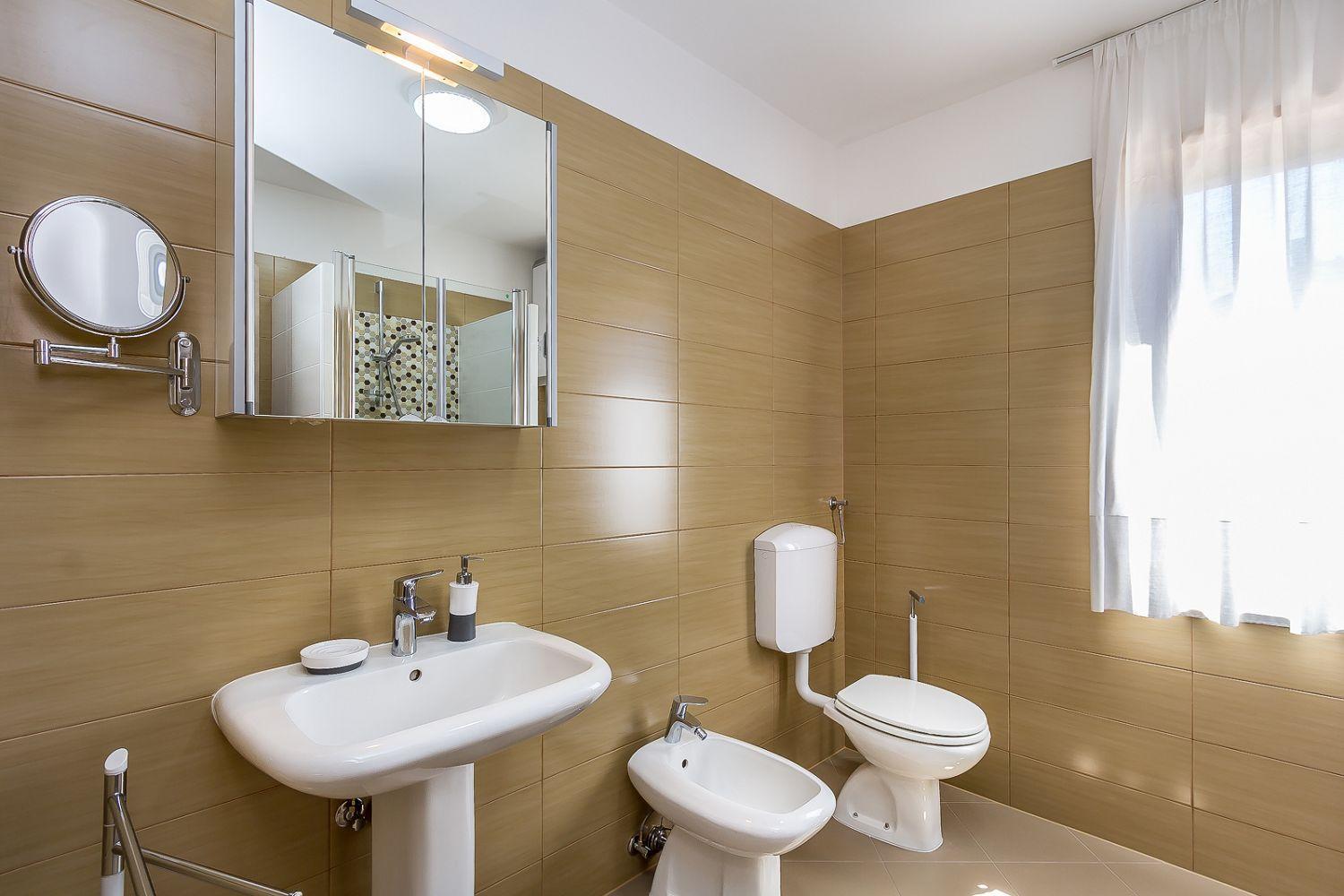 Apartmán Neu Renovierte Mit Klima, Wlan, Terrasse Und Grill *