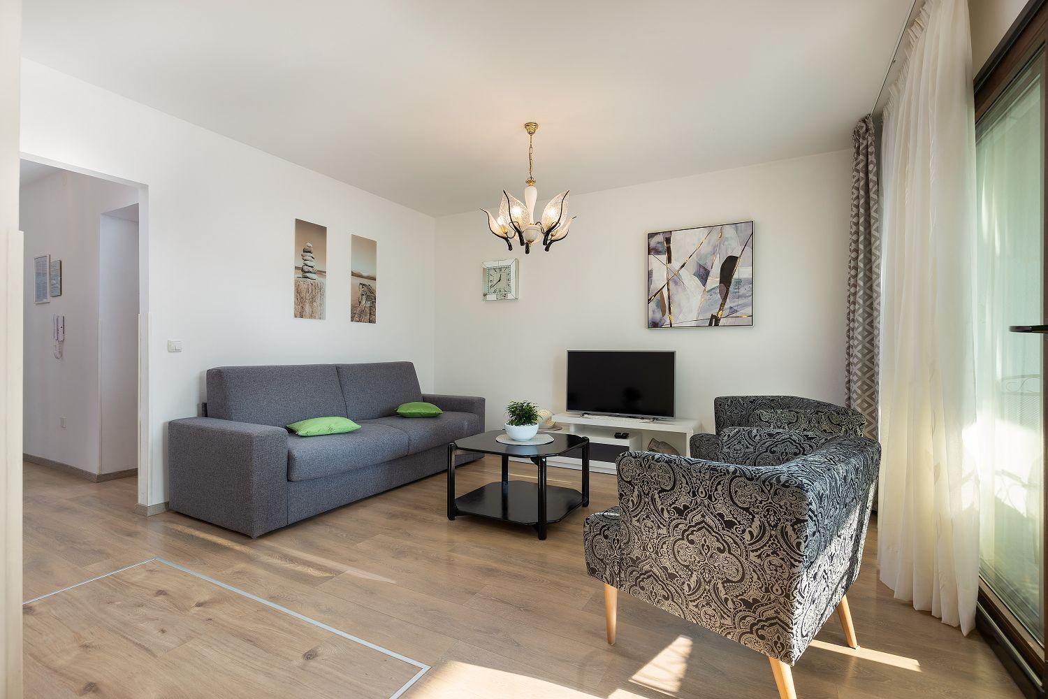 Neu Renovierte Mit Klima, Wlan, Terrasse Und Grill Apartmán Pula